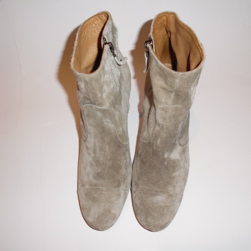 LaboratoriGarbo Beige Suede Ankle Booties Shoes 10 - Picture 3 of 13